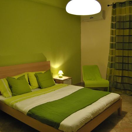 Magione Apartment&Rooms Palermo Bagian luar foto