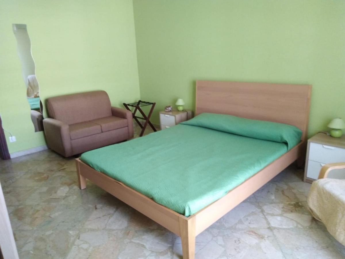 Magione Apartment&Rooms Palermo Bagian luar foto