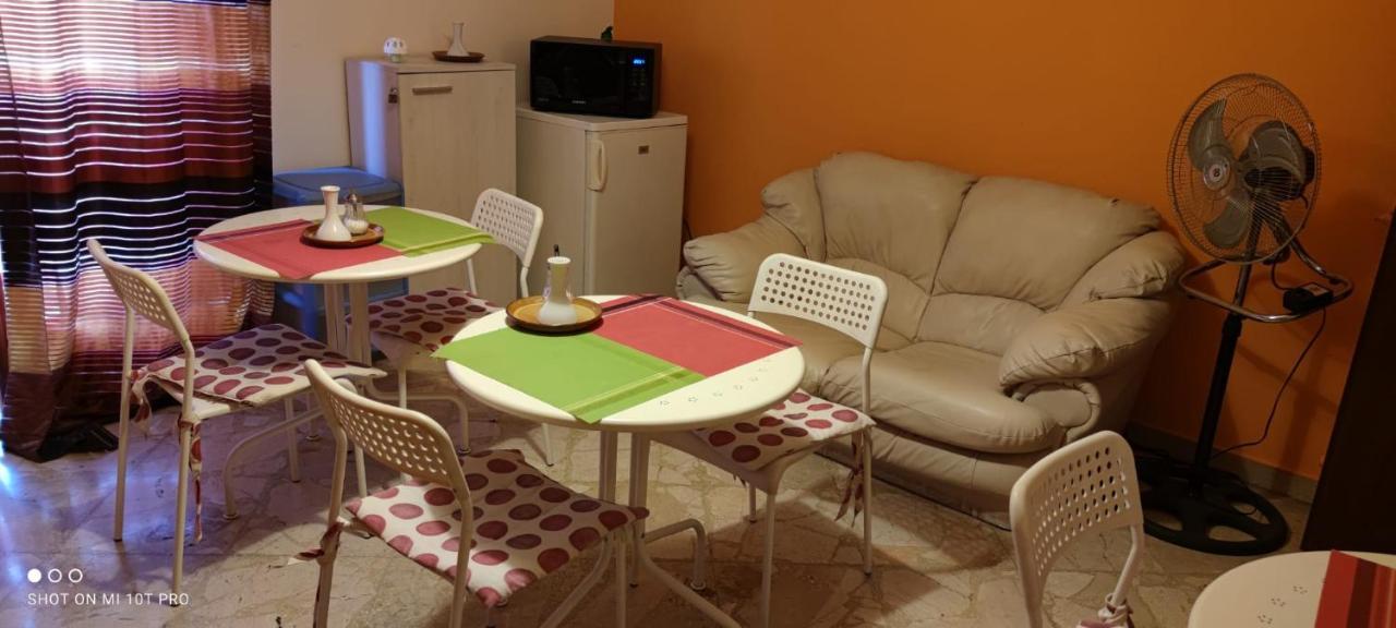 Magione Apartment&Rooms Palermo Bagian luar foto