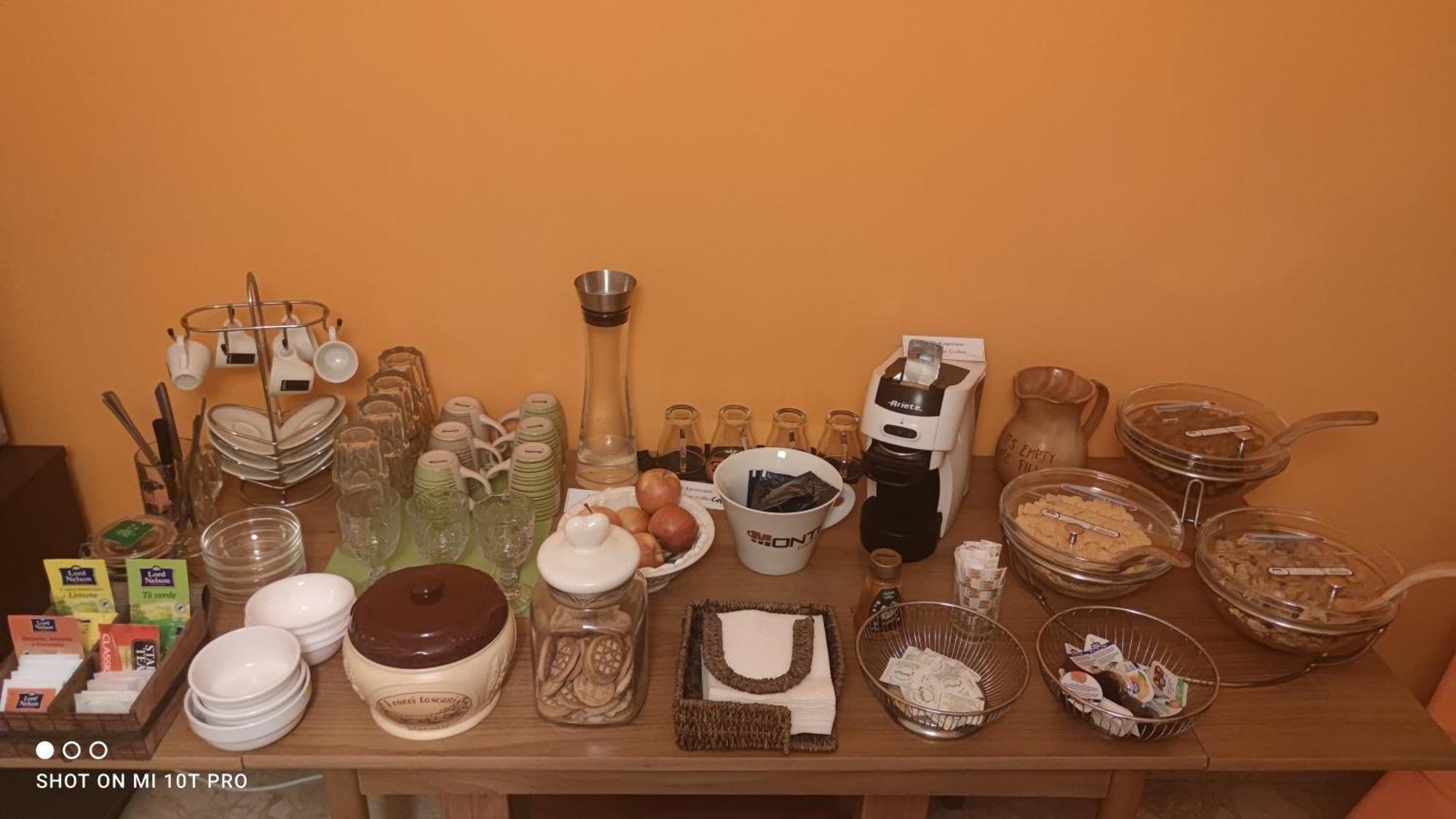 Magione Apartment&Rooms Palermo Bagian luar foto