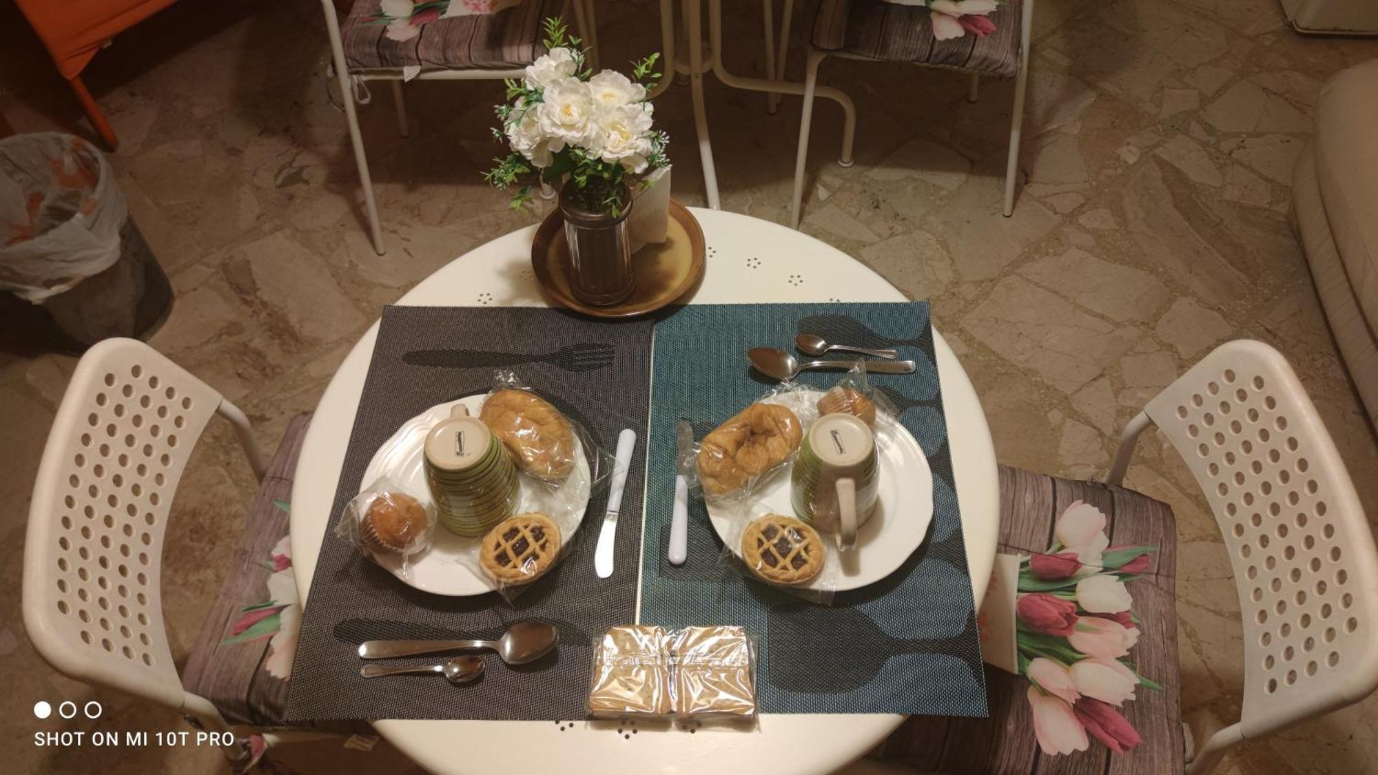 Magione Apartment&Rooms Palermo Bagian luar foto