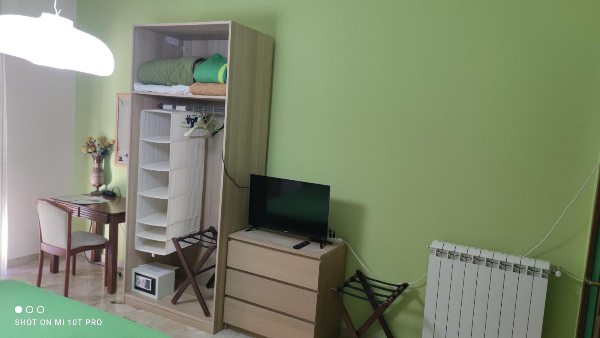 Magione Apartment&Rooms Palermo Bagian luar foto